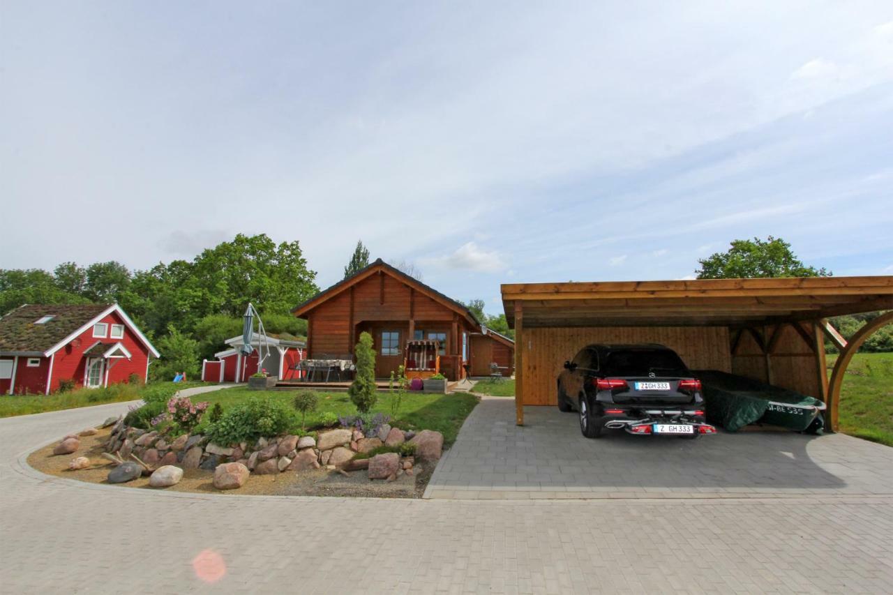 Groß Nemerow Ferienhaus Tollenseheim See 6162 المظهر الخارجي الصورة