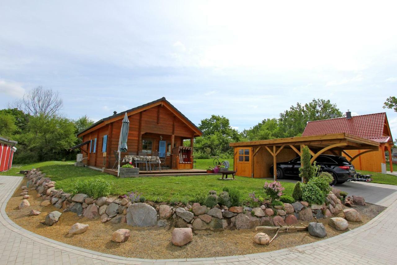 Groß Nemerow Ferienhaus Tollenseheim See 6162 المظهر الخارجي الصورة